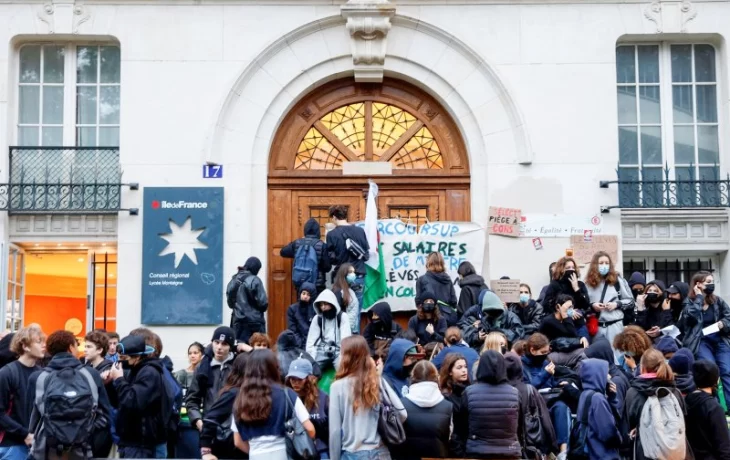 Проходящий во Франции общенациональный день протеста назвали "черным вторником"