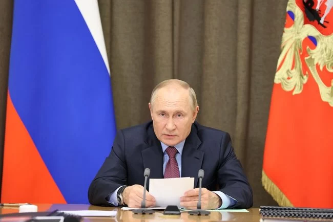Путин призвал к полному импортозамещению в оборонке